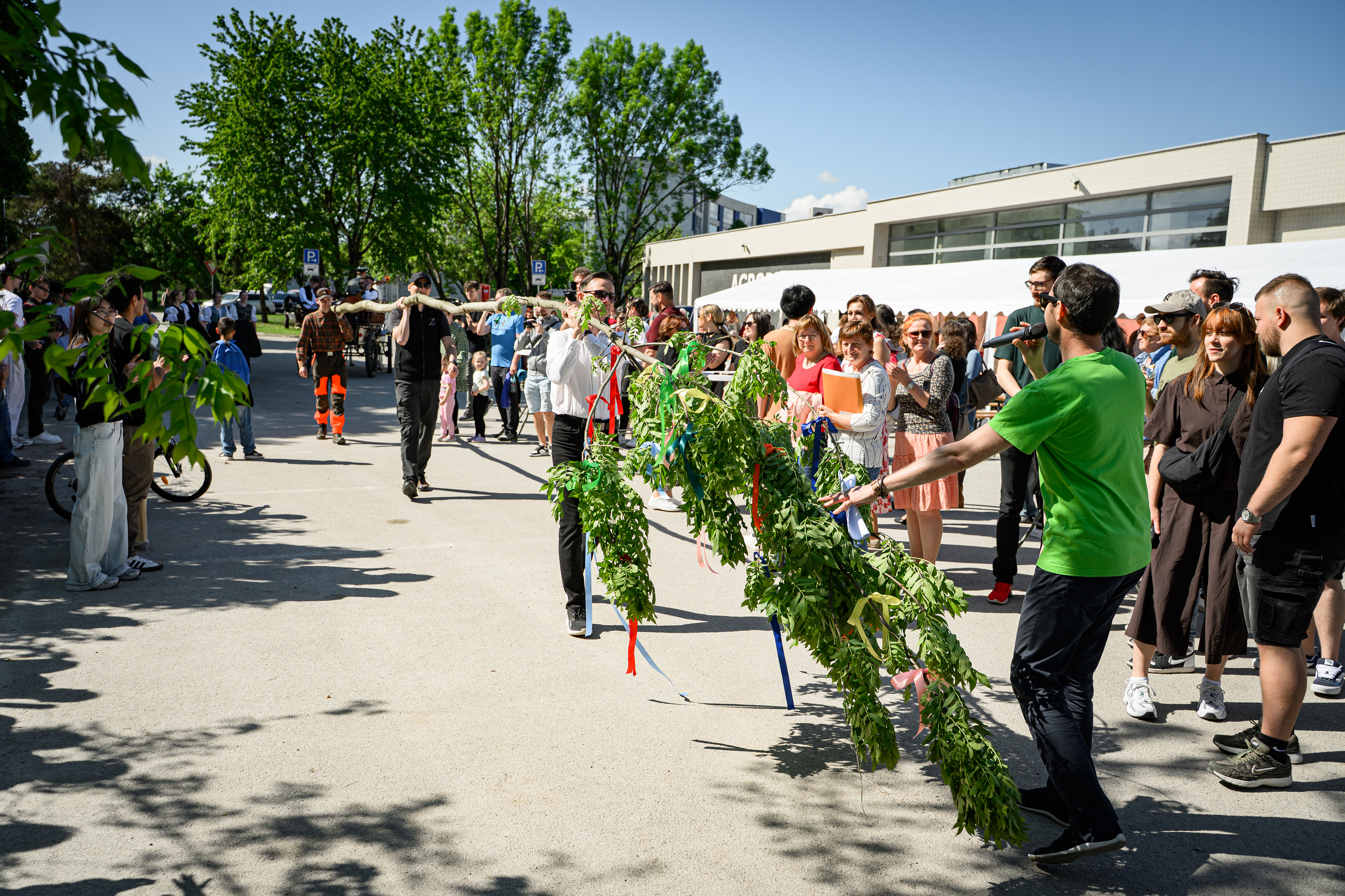 Stavanie maja_26-067.jpg